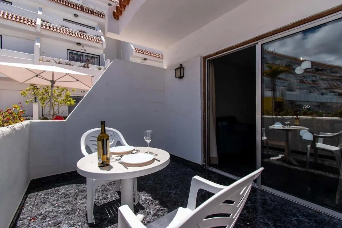 Las Floritas 21 - One Bed Ground Floor With Pool View Playa de las Americas  0*, Playa de las Americas (Tenerife)