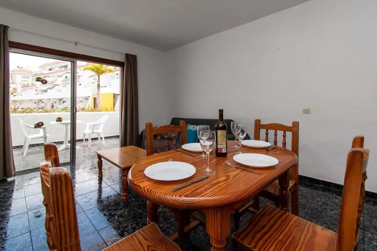 Las Floritas 21 - One Bed Ground Floor With Pool View Playa de las Americas  0*, Playa de las Americas (Tenerife)