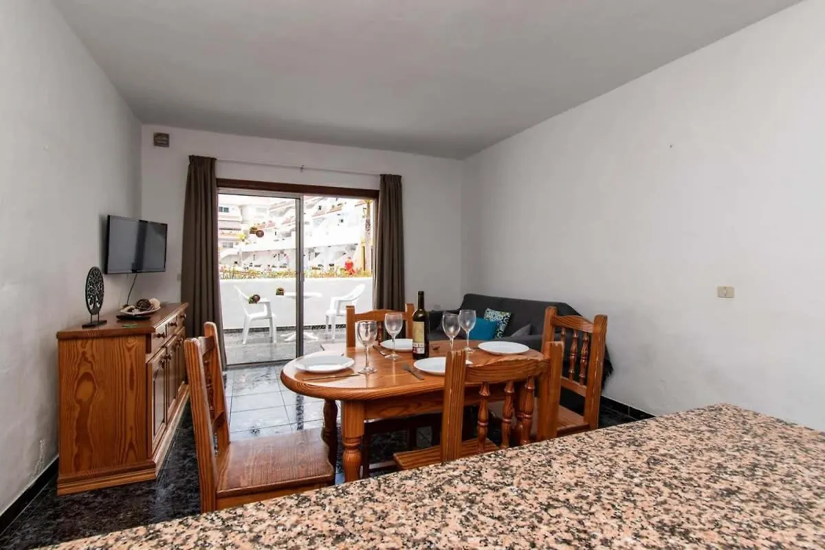 Las Floritas 21 - One Bed Ground Floor With Pool View Playa de las Americas  Playa de las Americas (Tenerife)